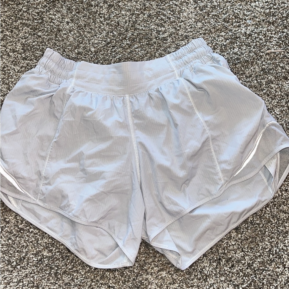 white lululemon hotty hots